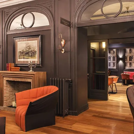 New Roblin 4* Paris