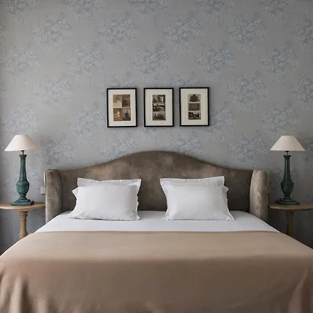 New Roblin Otel