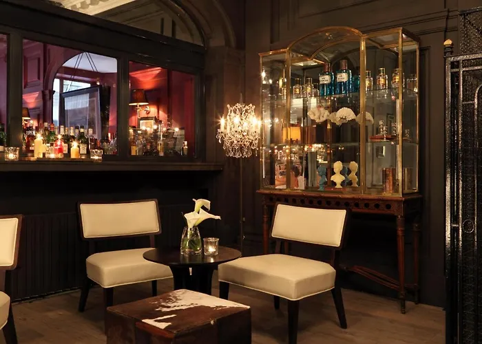 New Roblin 4* Paris