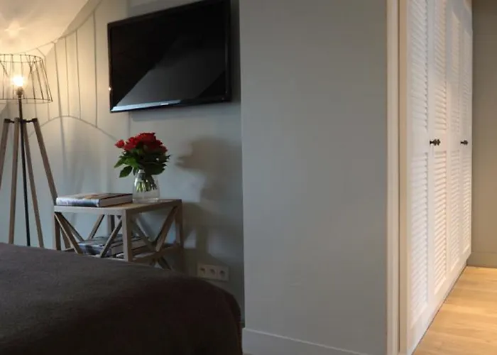 New Roblin Otel