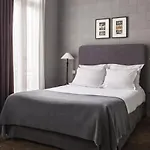 New Roblin Hotel 4*