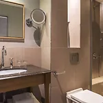 New Roblin Hotel