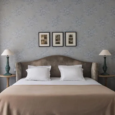 New Roblin Hotel 4*