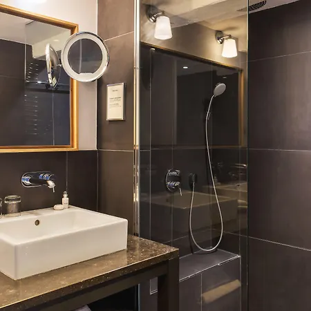 Hotel New Roblin 4*