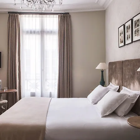 Hotel New Roblin Paris