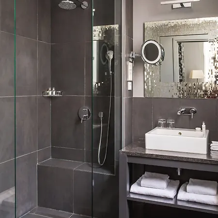 New Roblin باريس