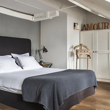 New Roblin باريس