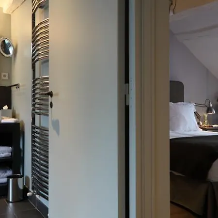 Hotel New Roblin Paryż