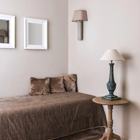 Hotel New Roblin Paris