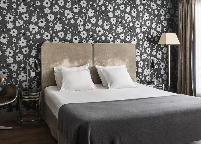 Hotel New Roblin Paryż
