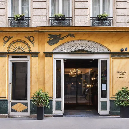 New Roblin Hotel 4*