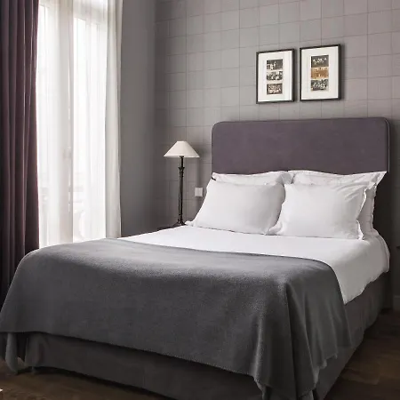 New Roblin Hotel 4*
